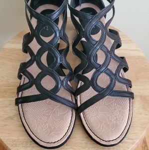 Women's sandals size 9